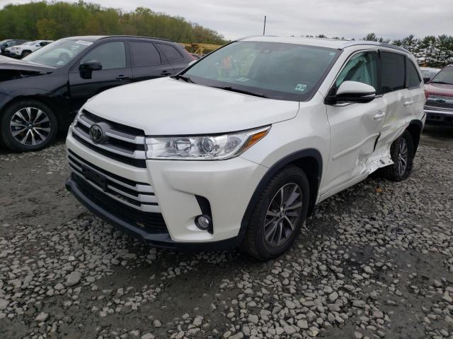 TOYOTA HIGHLANDER 2018 with VIN 5TDJZRFH5JS905795 - Photo from auction