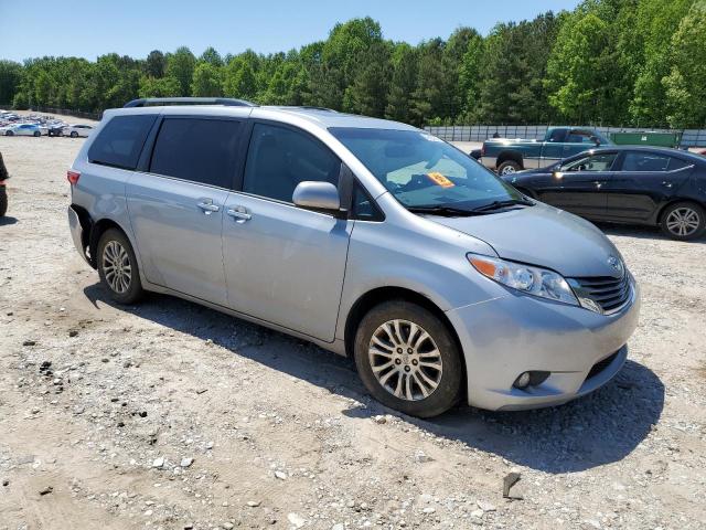 Photo 4 from auction – 2016 TOYOTA SIENNA XLE with VIN 5TDYK3DC2GS741907