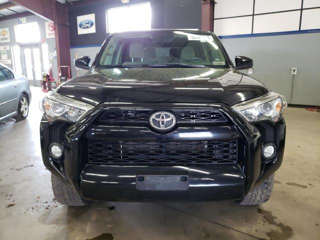 Photo 5 from auction – 2015 TOYOTA 4RUNNER SR with VIN JTEBU5JR4F5267009