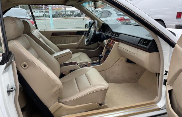 Photo 5 from auction – 1994 MERCEDES-BENZ E 320 with VIN WDBEA66E6RC138824