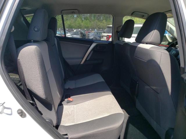 Photo 11 from auction – 2015 TOYOTA RAV4 LE with VIN JTMBFREV6FD159994