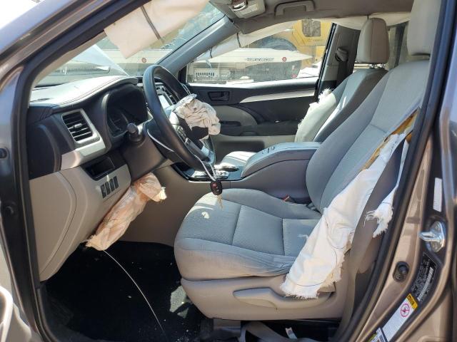 Photo 7 from auction – 2016 TOYOTA HIGHLANDER with VIN 5TDBKRFH1GS258037