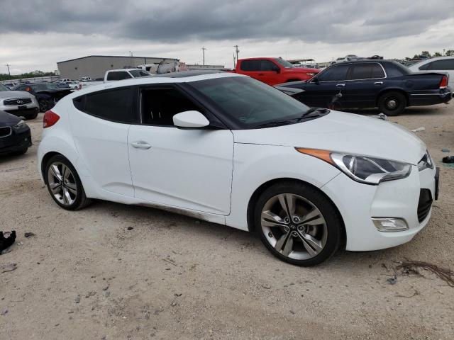 Zdjęcie 4 z aukcji – 2016 HYUNDAI VELOSTER z VIN KMHTC6AD0GU292059
