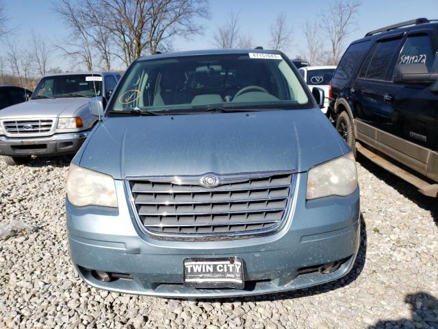 Photo 5 from auction – 2010 CHRYSLER TOWN & COU with VIN 2A4RR5D12AR293219