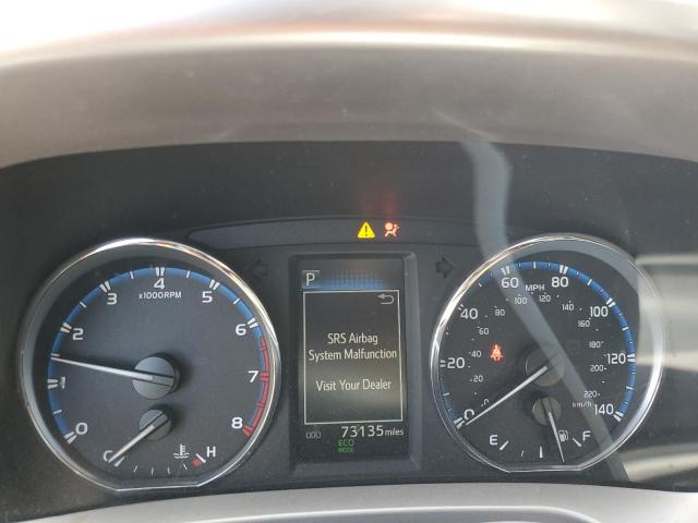 Photo 9 from auction – 2017 TOYOTA RAV4 LIMIT with VIN JTMYFREV7HJ719505