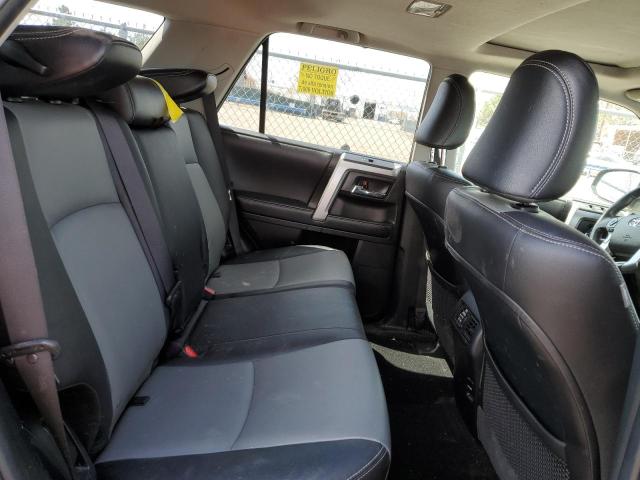 Photo 11 from auction – 2017 TOYOTA 4RUNNER SR with VIN JTEBU5JR6H5455579