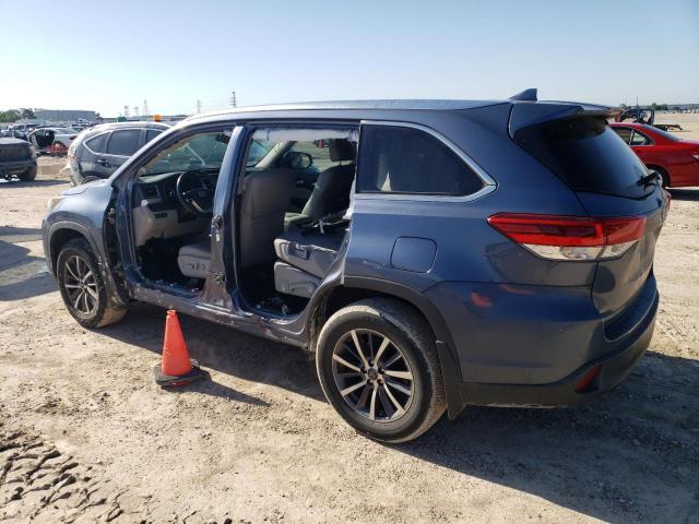 Photo 2 from auction – 2018 TOYOTA HIGHLANDER with VIN 5TDKZRFH9JS238721