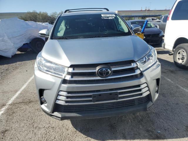 Photo 5 from auction – 2018 TOYOTA HIGHLANDER with VIN 5TDZZRFH1JS241840