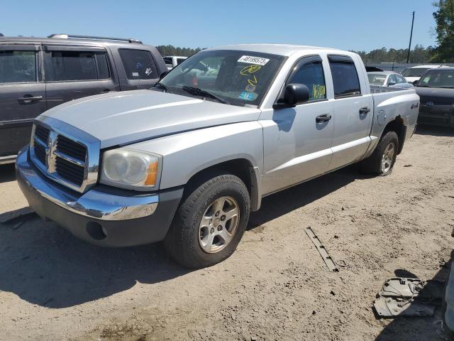 DODGE DAKOTA QUA 2005 with VIN 1D7HW48N95S338720 - Photo from auction