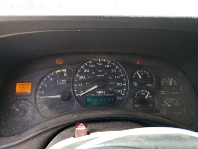 Photo 9 from auction – 2002 CHEVROLET SILVERADO with VIN 1GCHC23G12F126012