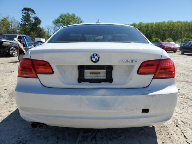 Photo 6 from auction – 2011 BMW 328 I SULE with VIN WBAKE5C55BE572814