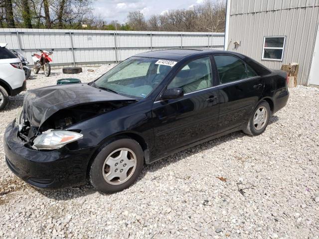 TOYOTA CAMRY LE 2002 with VIN 4T1BF32K42U008942 - Photo from auction