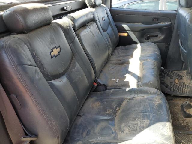 Photo 10 from auction – 2002 CHEVROLET AVALANCHE with VIN 3GNEC13TX2G275034