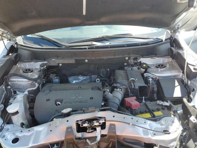 Photo 12 from auction – 2022 MITSUBISHI OUTLANDER with VIN JA4ARUAU2NU008341