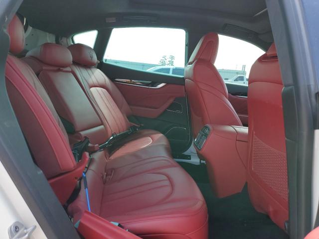 Photo 11 from auction – 2021 MASERATI LEVANTE SP with VIN ZN661XUS4MX359617