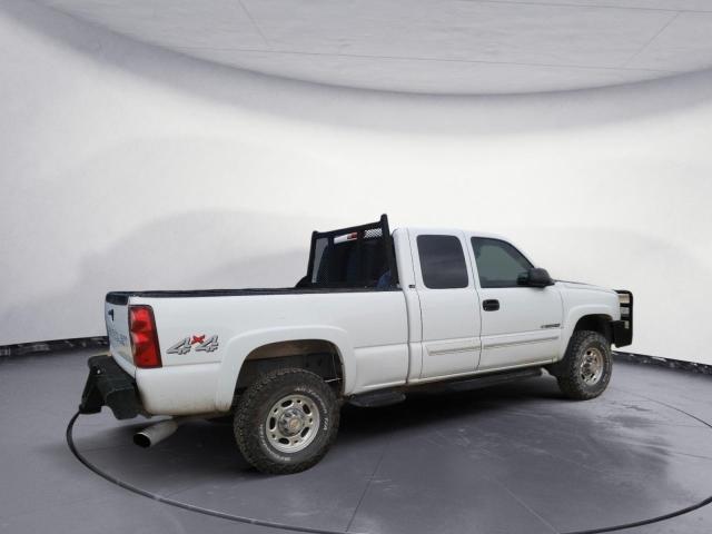 Photo 3 from auction – 2003 CHEVROLET SILVERADO with VIN 1GCHK29UX3E360155