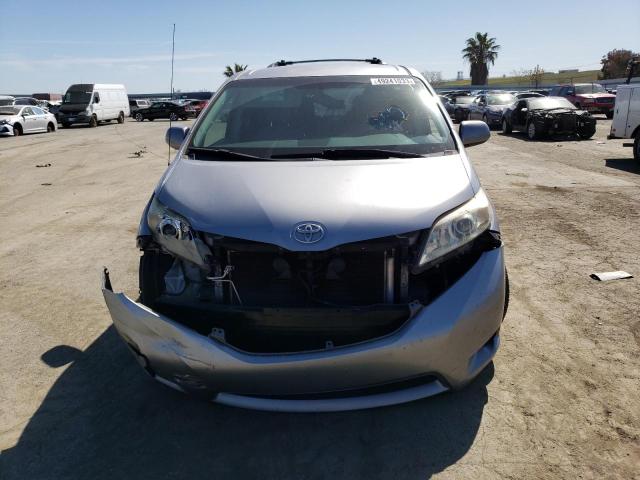 Photo 5 from auction – 2011 TOYOTA SIENNA LE with VIN 5TDKK3DC6BS010475