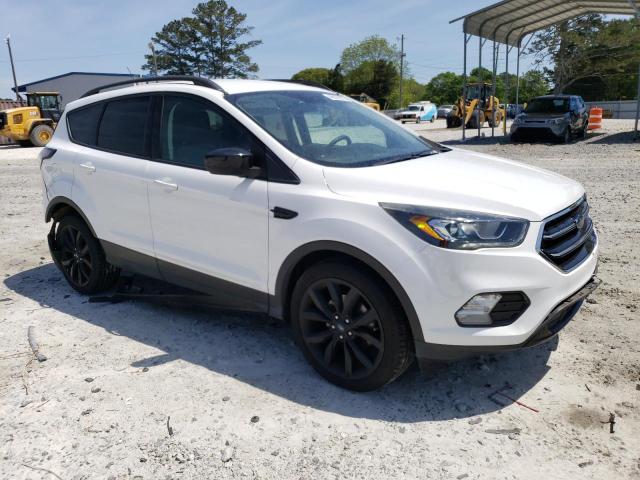 Photo 4 from auction – 2018 FORD ESCAPE SE with VIN 1FMCU0GD9JUC99861