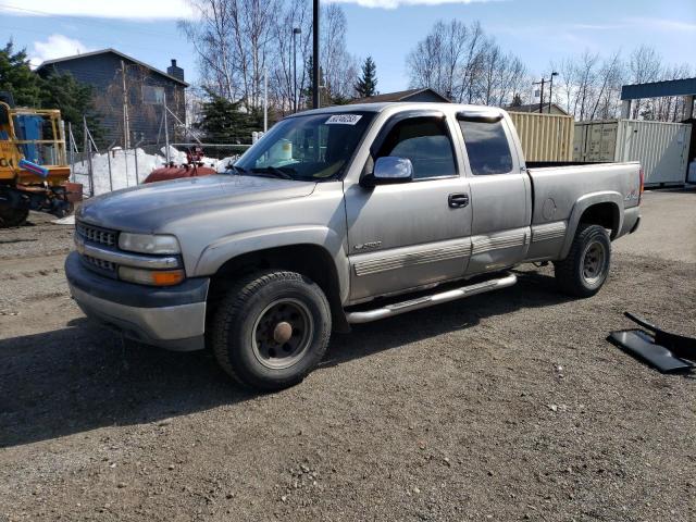 CHEVROLET SILVERADO 2000 with VIN 1GCGK29U1YE373590 - Photo from auction