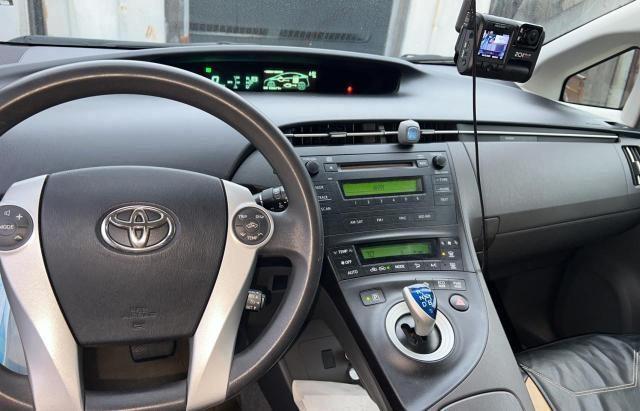 Photo 9 from auction – 2011 TOYOTA PRIUS with VIN JTDKN3DUXB1467660