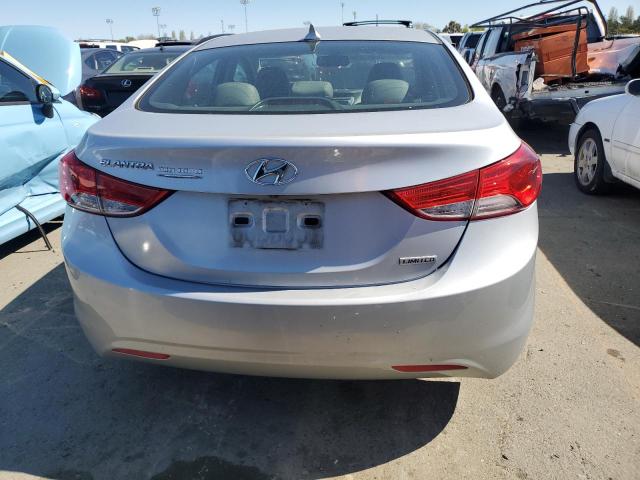 Photo 6 from auction – 2012 HYUNDAI ELANTRA GL with VIN 5NPDH4AE9CH108300