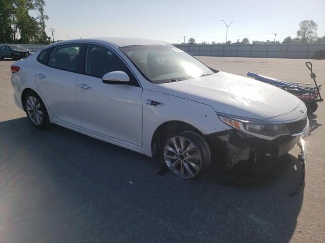 Photo 4 from auction – 2018 KIA OPTIMA LX with VIN 5XXGT4L35JG264768