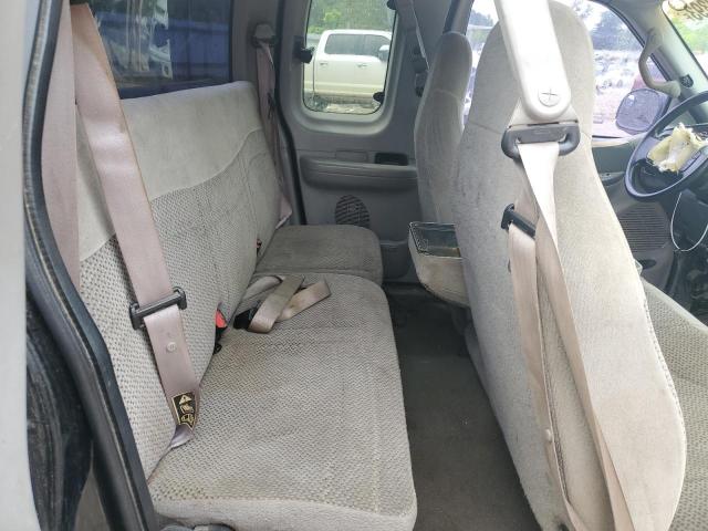 Photo 10 from auction – 2000 FORD F150 with VIN 2FTRX17W8YCA18043