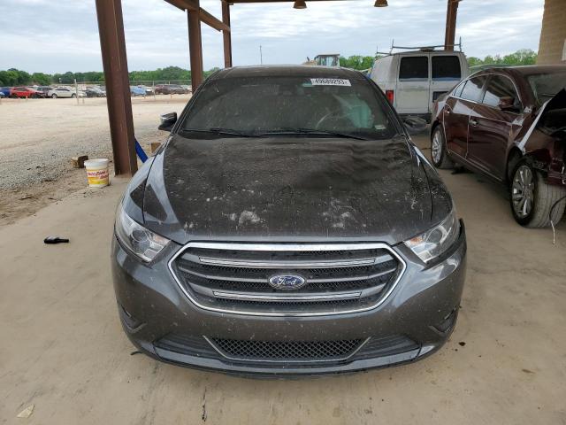 Photo 5 from auction – 2018 FORD TAURUS LIM with VIN 1FAHP2F81JG102316