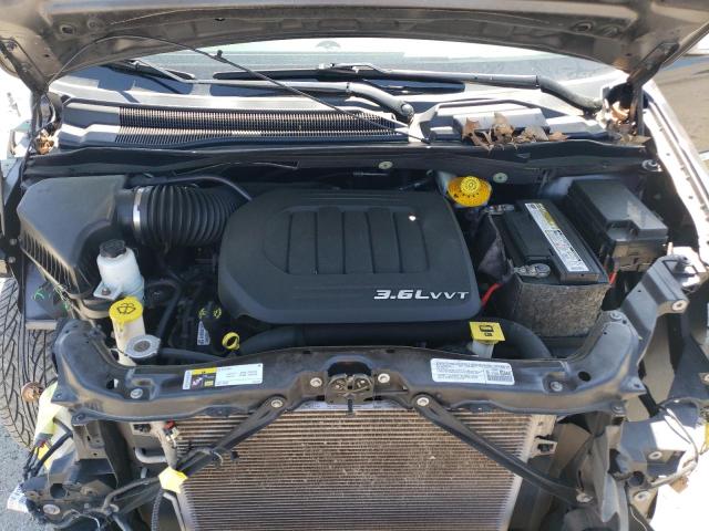Photo 12 from auction – 2014 CHRYSLER TOWN & COU with VIN 2C4RC1CGXER455111