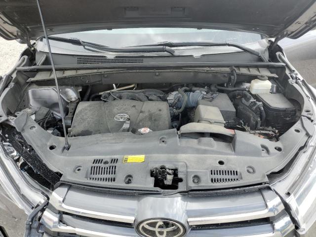 Photo 12 from auction – 2019 TOYOTA HIGHLANDER with VIN 5TDDZRFHXKS915902
