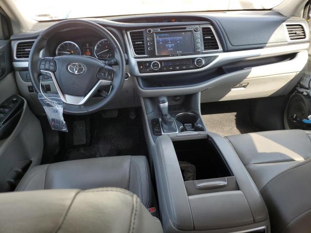 Photo 8 from auction – 2016 TOYOTA HIGHLANDER with VIN 5TDKKRFH0GS174825