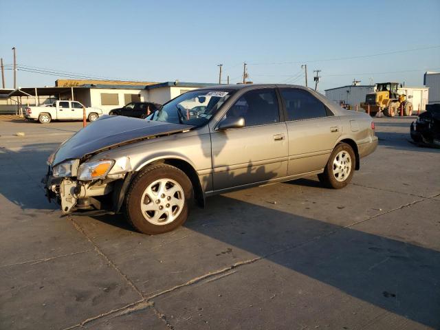 TOYOTA CAMRY CE 2000 with VIN JT2BG22K5Y0520939 - Photo from auction