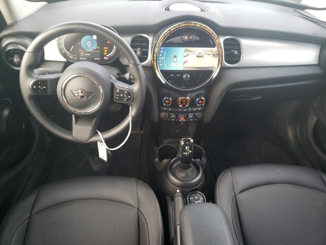 Photo 8 from auction – 2022 MINI COOPER with VIN WMW33DK0XN2R64056
