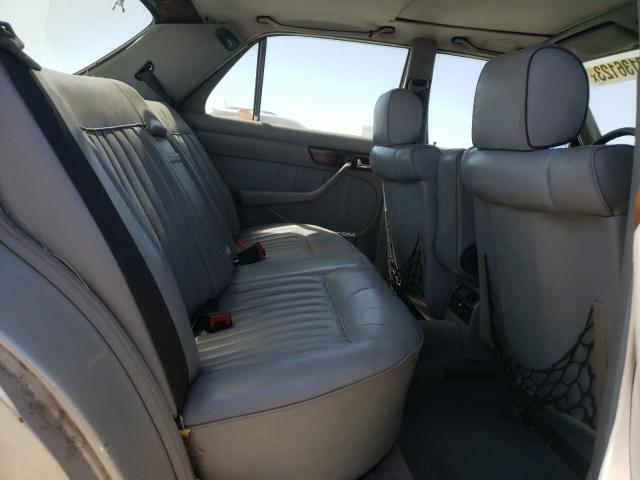 Photo 10 from auction – 1983 MERCEDES-BENZ 300 SD with VIN WDBCB20A4DB048900