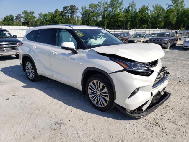 Photo 4 from auction – 2021 TOYOTA HIGHLANDER with VIN 5TDEBRCH2MS046471