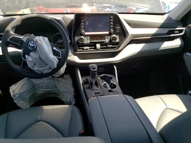 Photo 8 from auction – 2022 TOYOTA HIGHLANDER with VIN 5TDHZRBH2NS594384