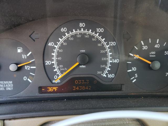 Photo 9 from auction – 1998 MERCEDES-BENZ E320 with VIN WDBJF65F7WA540370