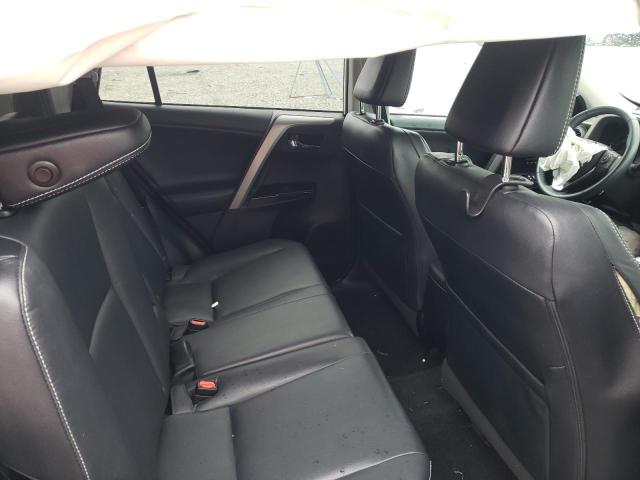 Photo 11 from auction – 2017 TOYOTA RAV4 LIMIT with VIN 2T3DFREV2HW677809