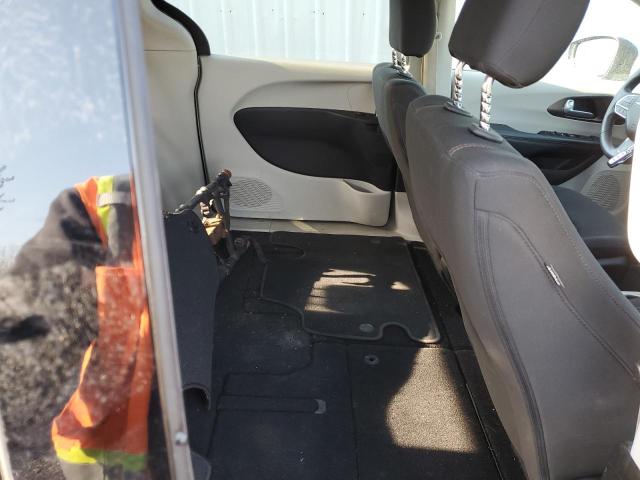 Photo 11 from auction – 2017 CHRYSLER PACIFICA with VIN 2C4RC1CG6HR598111