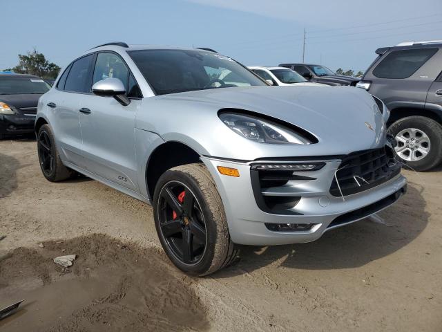 Снимка 4 от търг – 2017 PORSCHE MACAN GTS с VIN WP1AG2A54HLB56296