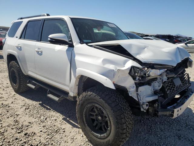 Photo 4 from auction – 2022 TOYOTA 4RUNNER SR with VIN JTENU5JR5N6054804