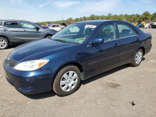TOYOTA CAMRY LE 2002 with VIN 4T1BE32K72U636481 - Photo from auction