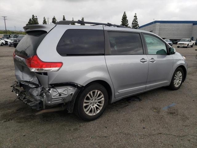 Photo 3 from auction – 2012 TOYOTA SIENNA XLE with VIN 5TDYK3DC3CS252930