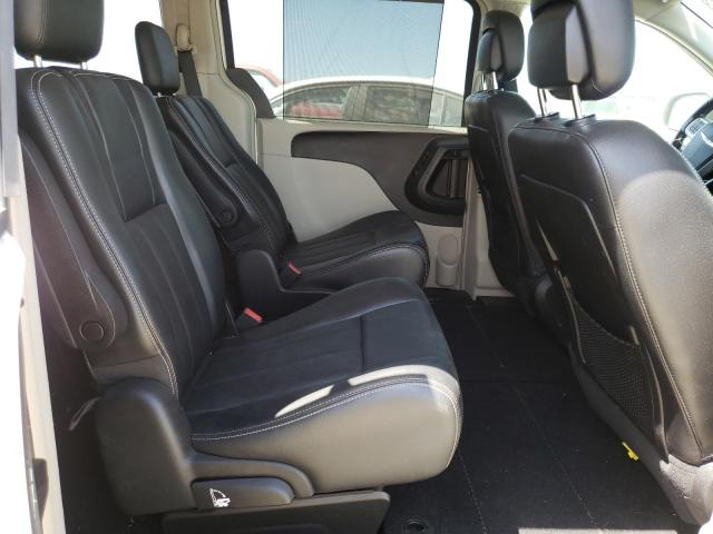 Photo 11 from auction – 2011 CHRYSLER TOWN & COU with VIN 2A4RR8DG9BR784359