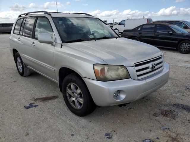 Foto 4 de la subasta – 2004 TOYOTA HIGHLANDER con VIN JTEEP21A540050625