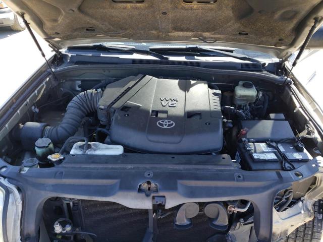 Photo 11 from auction – 2005 TOYOTA 4RUNNER SR with VIN JTEBU14R758049633