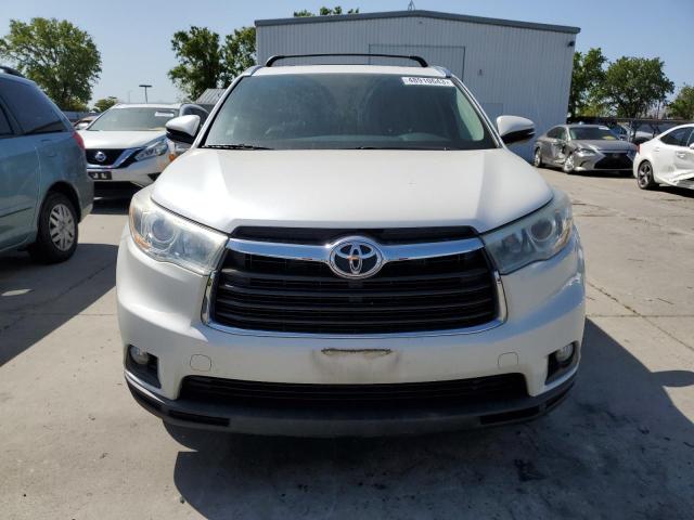 Photo 5 from auction – 2016 TOYOTA HIGHLANDER with VIN 5TDJKRFH5GS318302