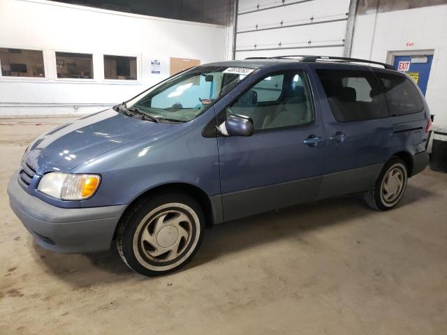TOYOTA SIENNA LE 2001 with VIN 4T3ZF13C91U328208 - Photo from auction