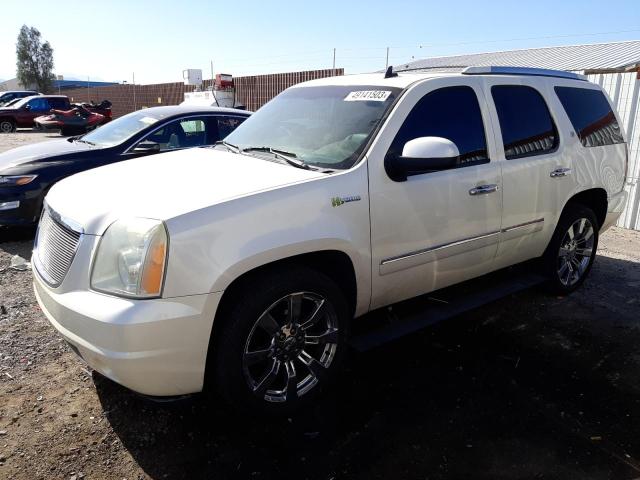 GMC YUKON DENA 2011 with VIN 1GKS1GEJ1BR282944 - Photo from auction