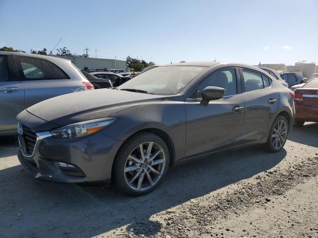 MAZDA 3 TOURING 2018 with VIN 3MZBN1V30JM246223 - Photo from auction